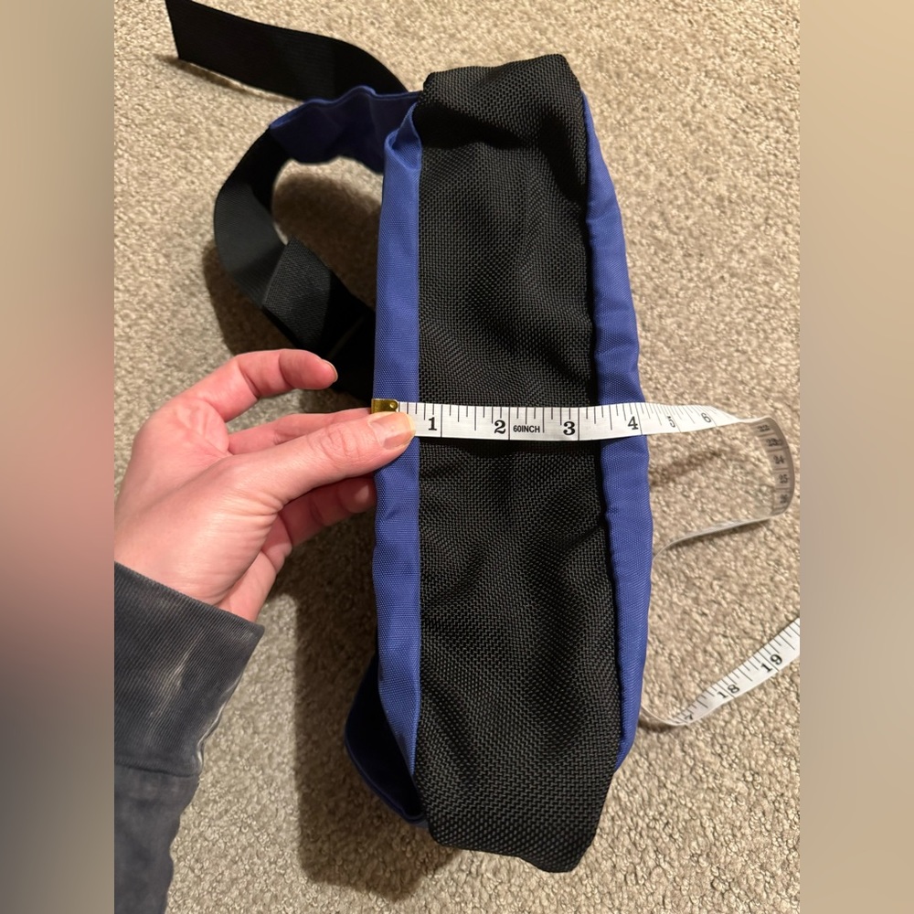 Blue Vintage REI Crossbody Bag/Fanny Pack - Picture 7 of 8